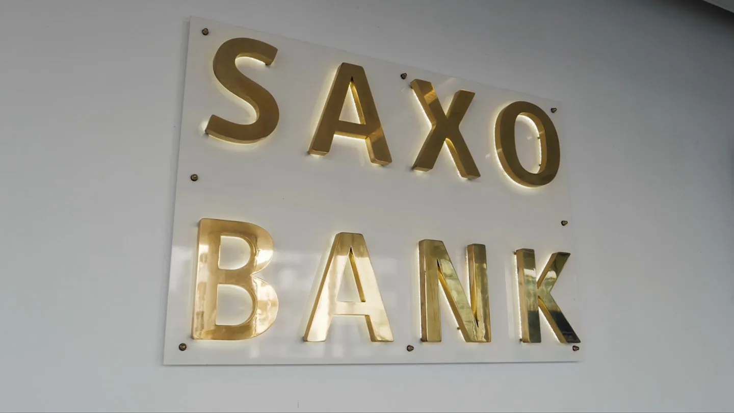Brass Saxo Bank sign